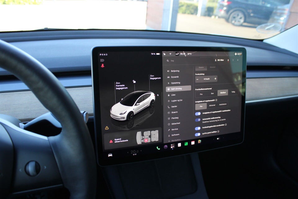 Tesla Model 3 Long Range AWD 4d