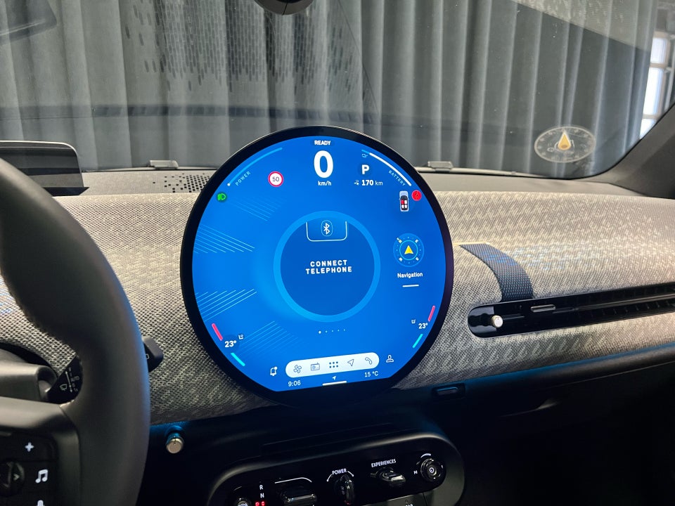 MINI Cooper E Favoured Trim L 3d