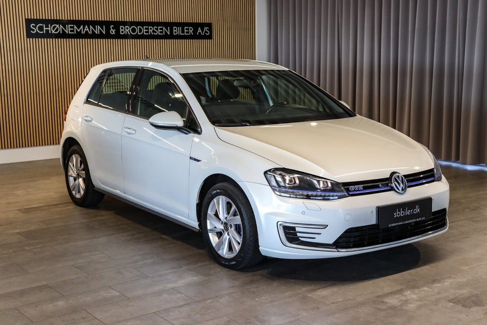 VW Golf VII 1,4 GTE DSG 5d