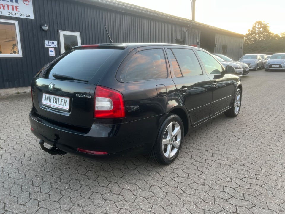 Skoda Octavia 1,2 TSi 105 Ambiente Combi 5d