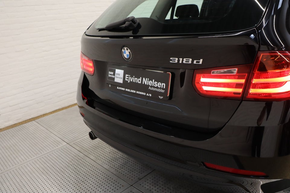 BMW 318d 2,0 Touring 5d