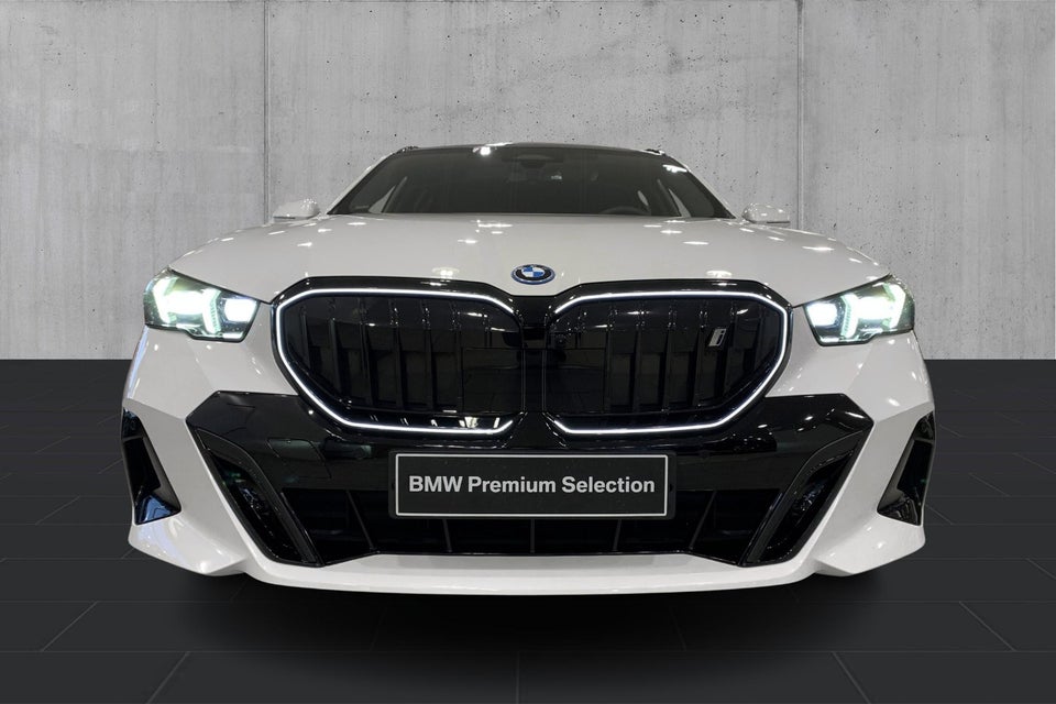 BMW i5 eDrive40 Touring Fully Charged M-Sport 5d