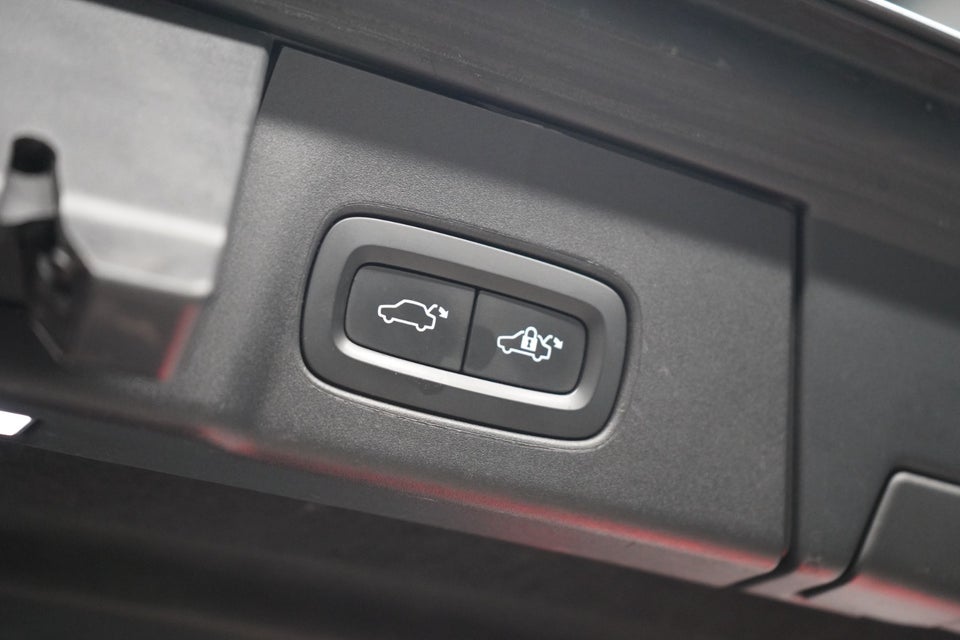 Volvo V90 2,0 T6 ReCharge R-Design aut. AWD 5d