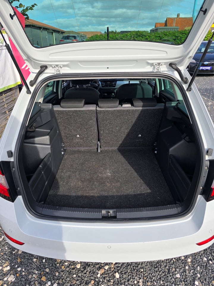 Skoda Fabia 1,0 MPi 75 Ambition Combi 5d