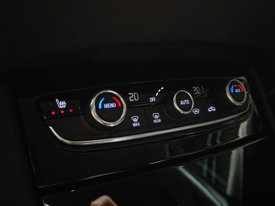 Opel Grandland X 1,6 Hybrid Ultimate aut. 5d