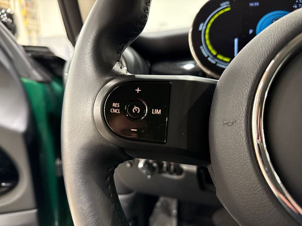 MINI Cooper SE Classic Trim 3d