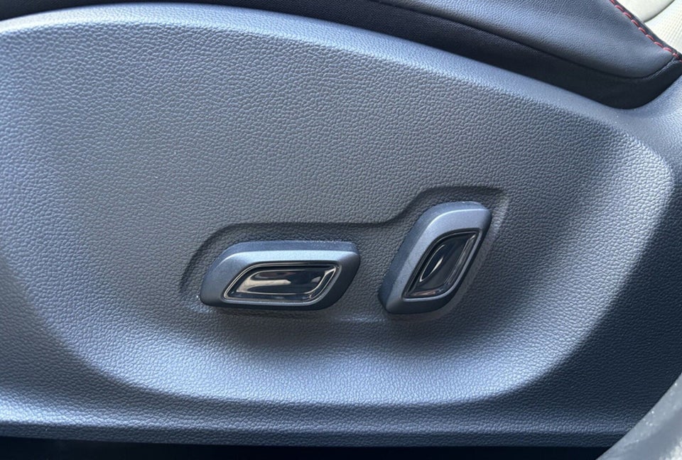 MG ZS 70 Luxury 5d