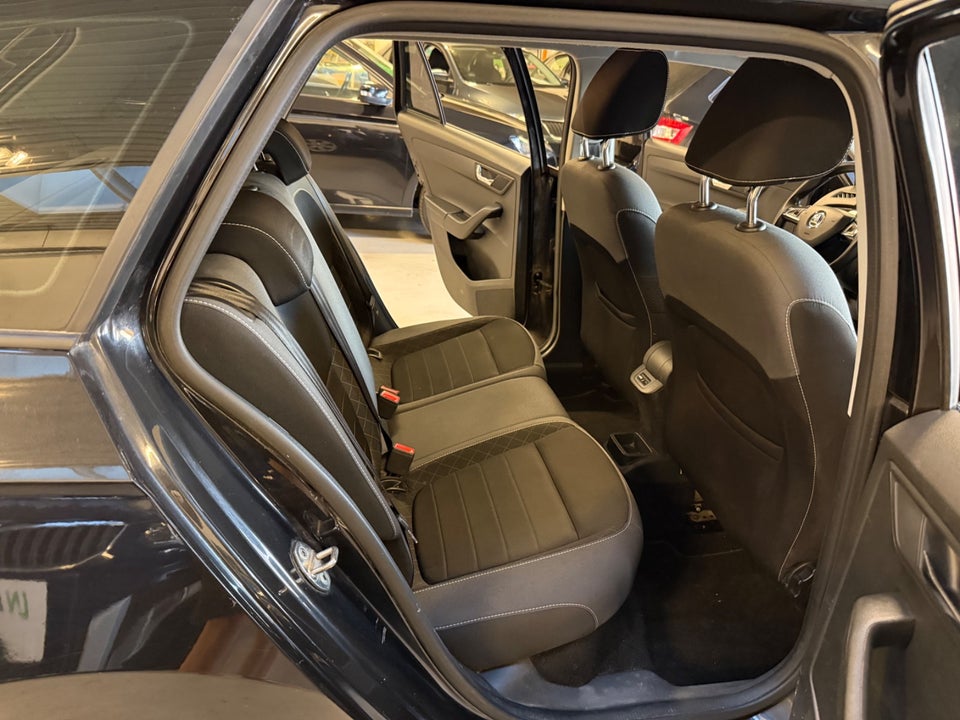 Skoda Fabia 1,0 TSi 110 Ambition Combi DSG 5d