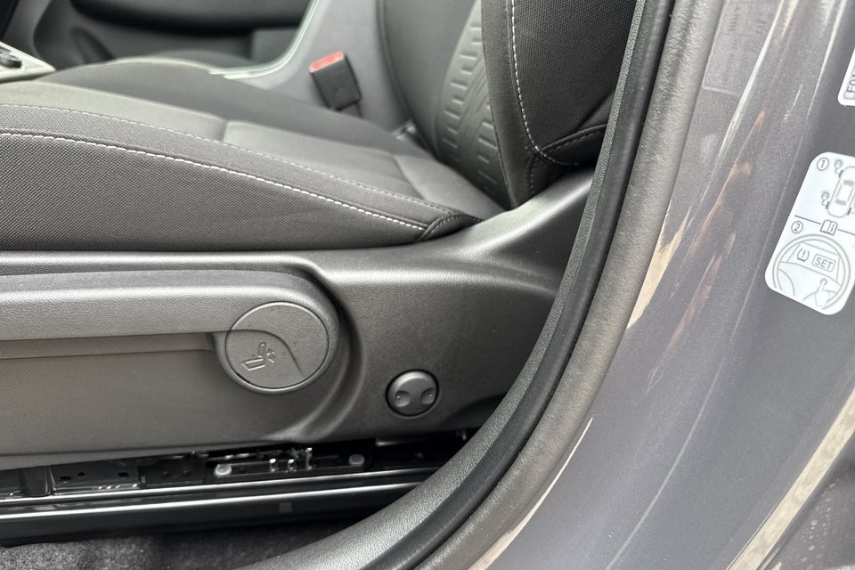 Hyundai Kona 65 EV Essential 5d