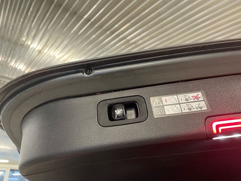 Mercedes C300 e 2,0 Advantage stc. aut. 5d