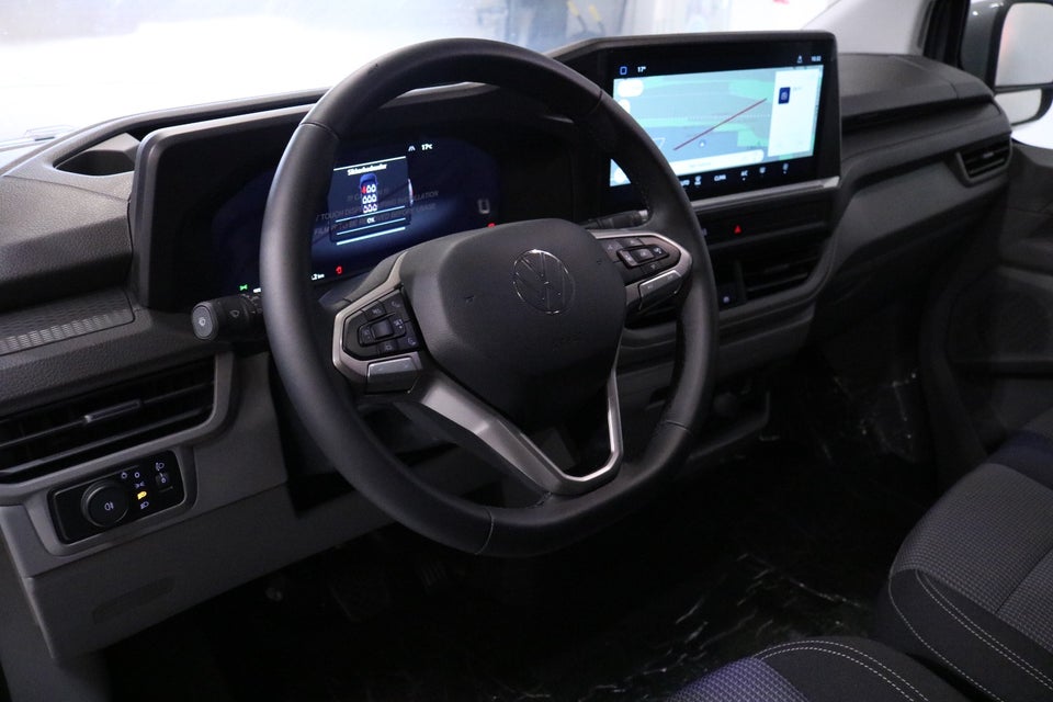 VW e-Caravelle 64 Basis SWB