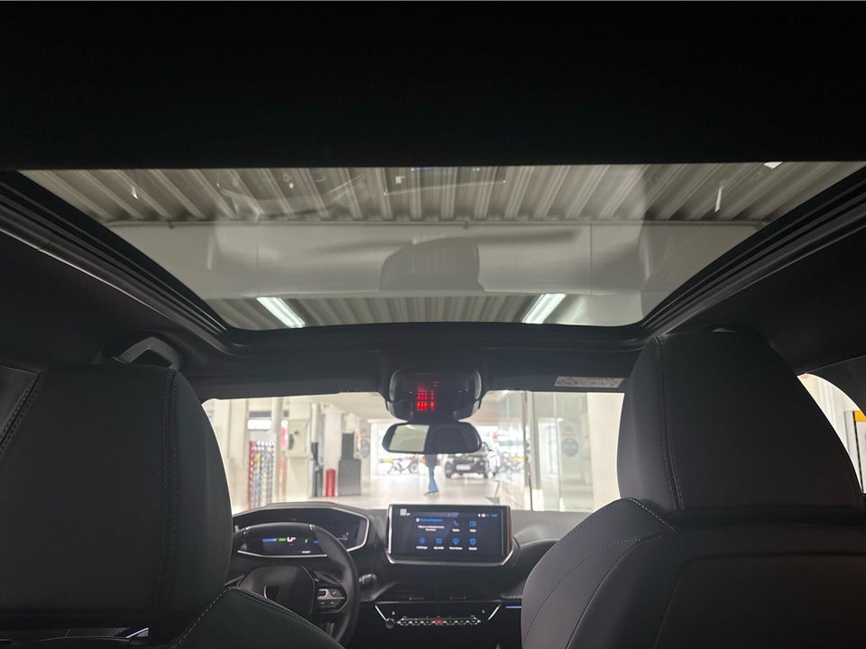 Peugeot e-208 54 GT Pack 5d