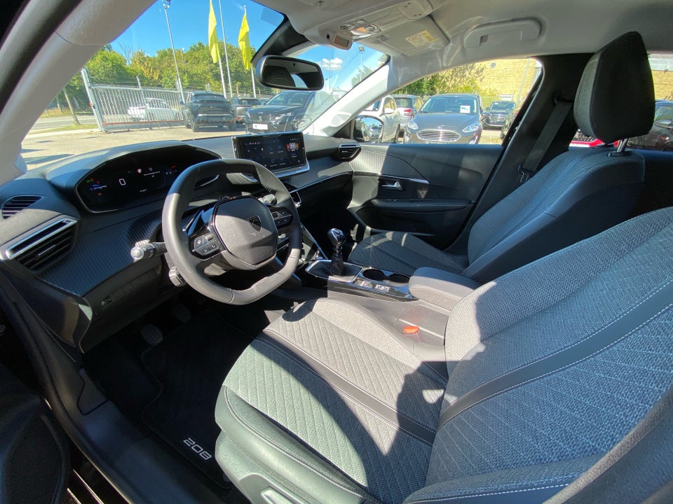 Peugeot 208 1,2 PureTech 100 Allure+ 5d