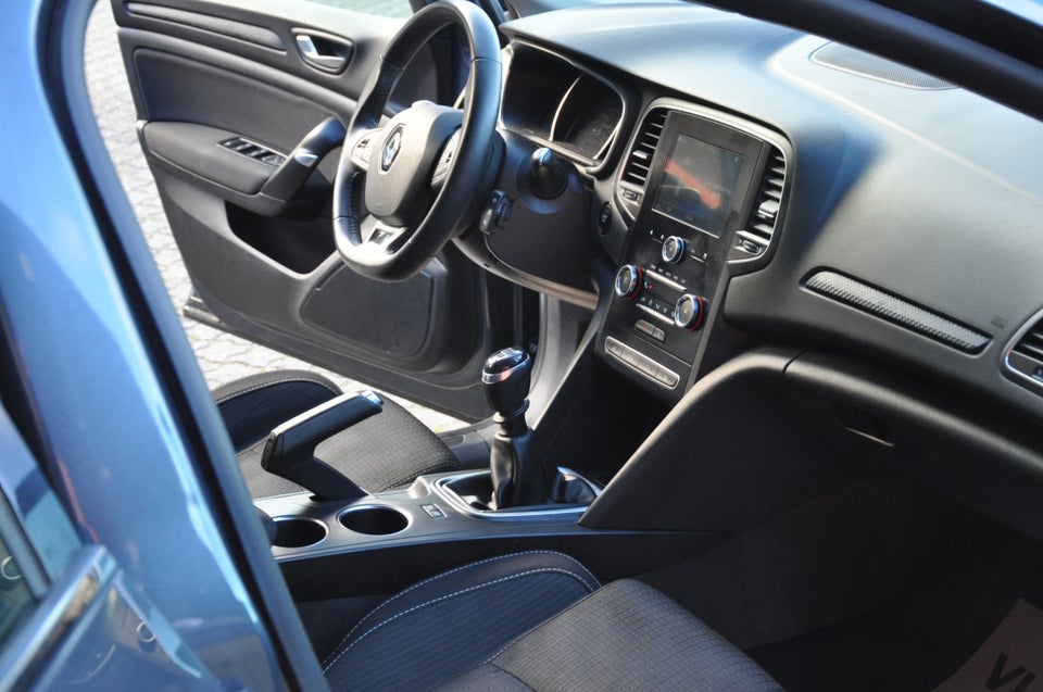 Renault Megane IV 1,3 TCe 140 Zen Sport Tourer 5d