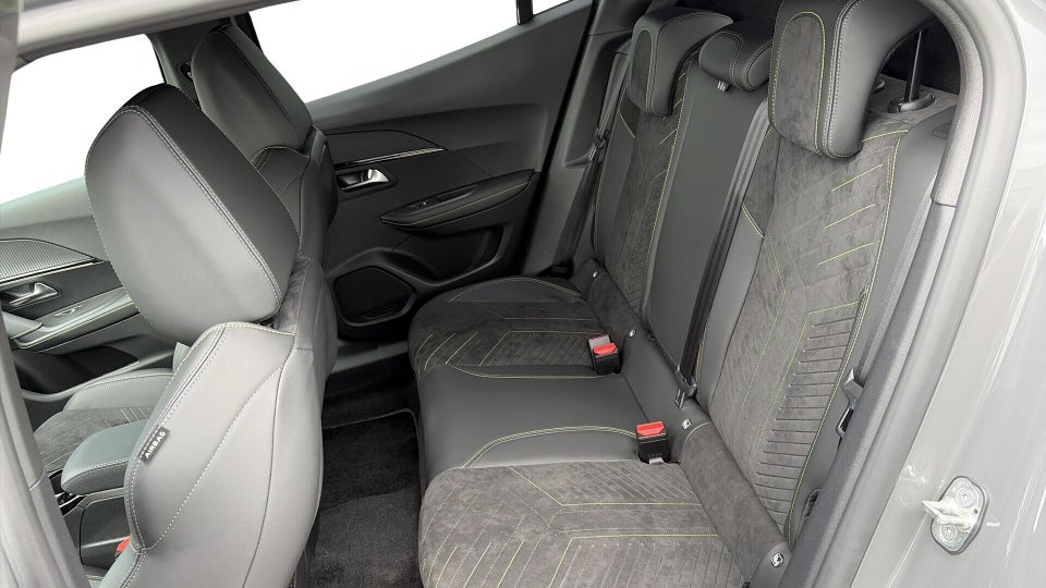 Peugeot e-2008 54 GT 5d