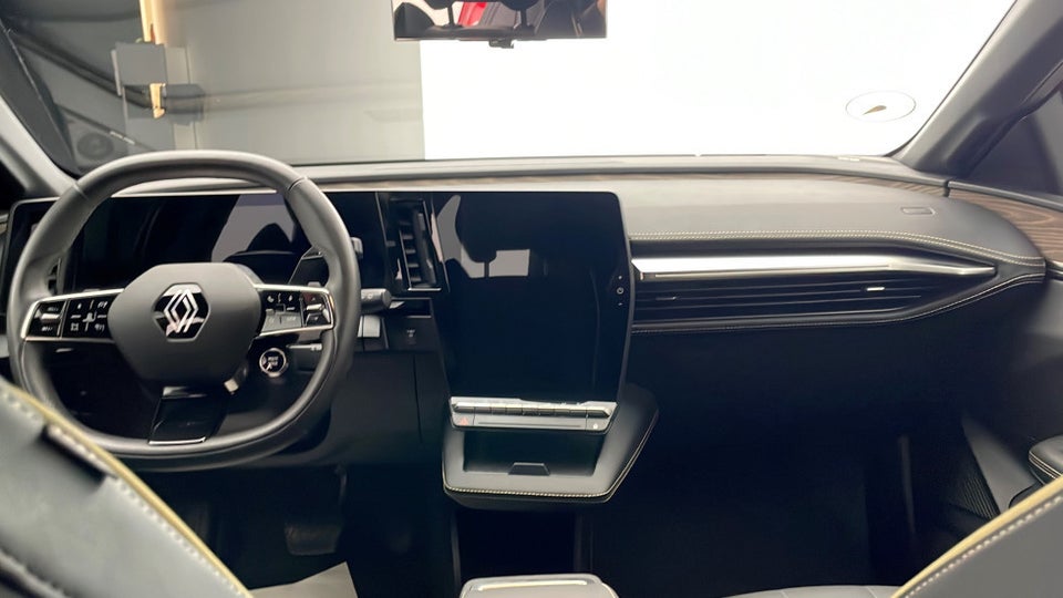 Renault Megane E-Tech 60 Iconic 5d