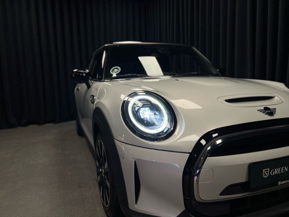 MINI Cooper SE Classic Trim 3d