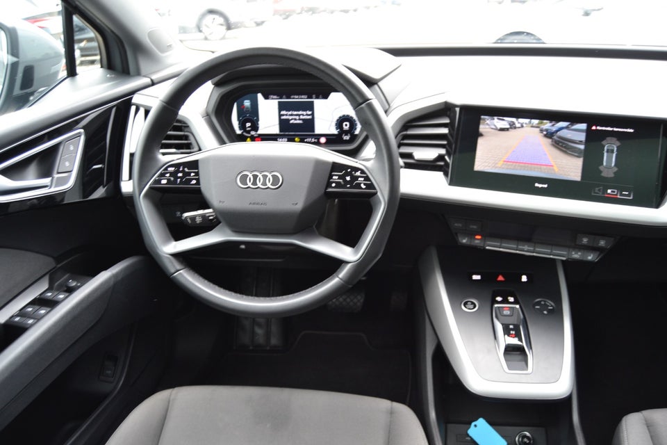 Audi Q4 e-tron 40  5d