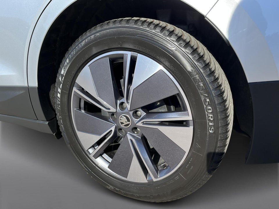 Skoda Enyaq 85 iV Loft 5d