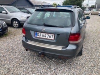 VW Golf VI 1,6 TDi 105 Comfortline Variant BMT 5d