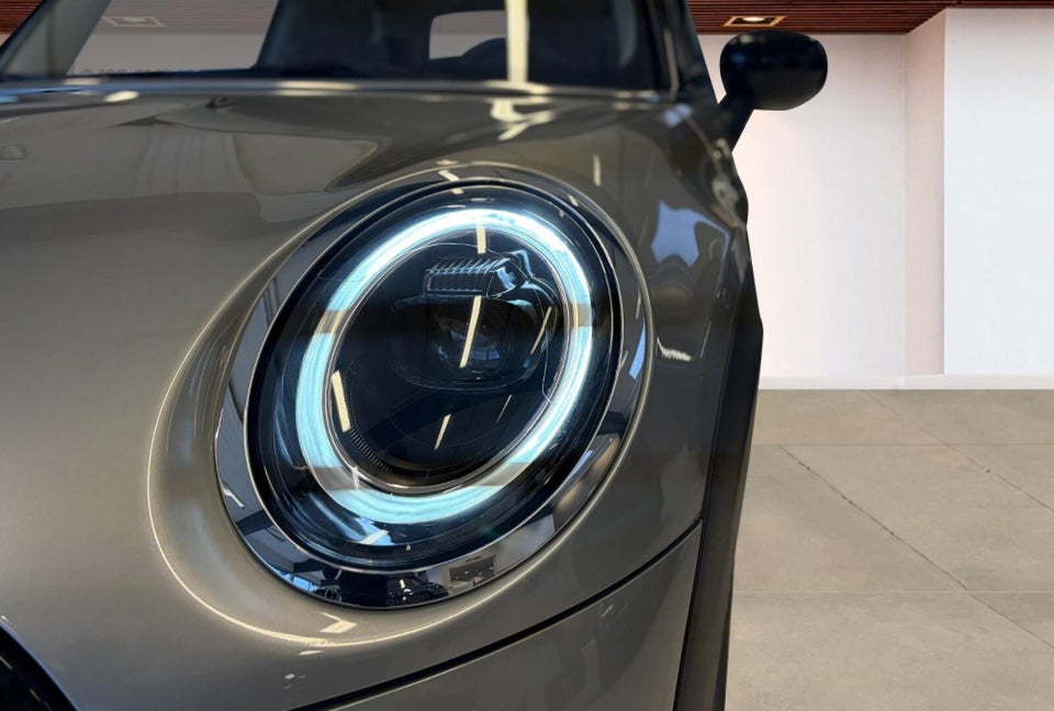 MINI Cooper SE Classic Trim 3d