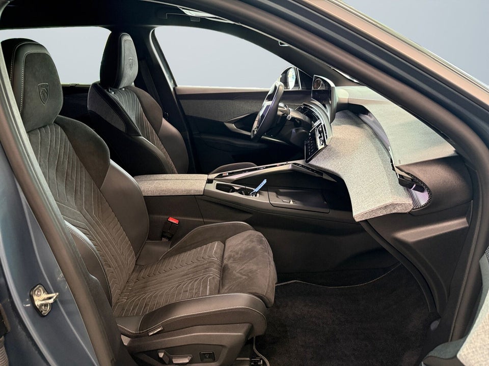 Peugeot e-5008 77 GT 7prs 5d