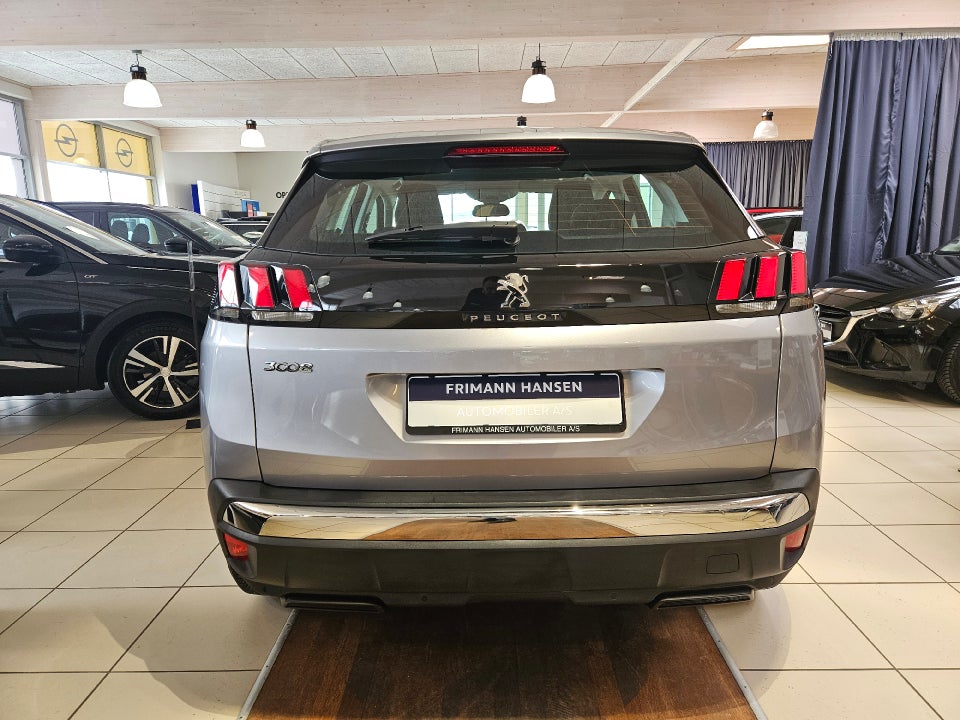 Peugeot 3008 1,2 e-THP 130 Strike 5d