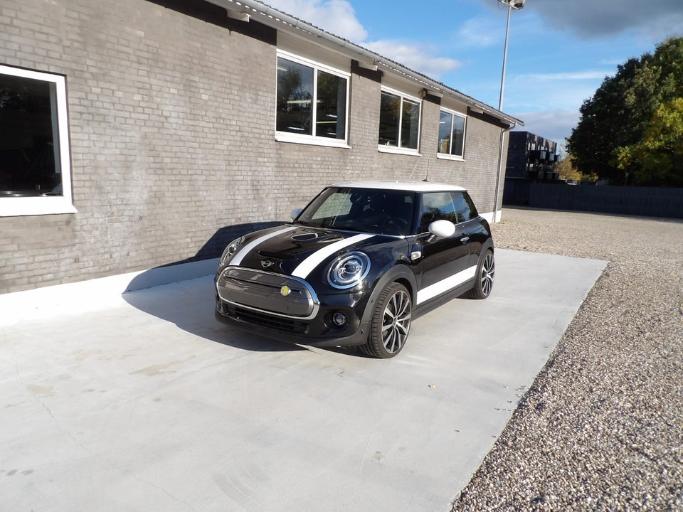 MINI Cooper SE Trim S 3d