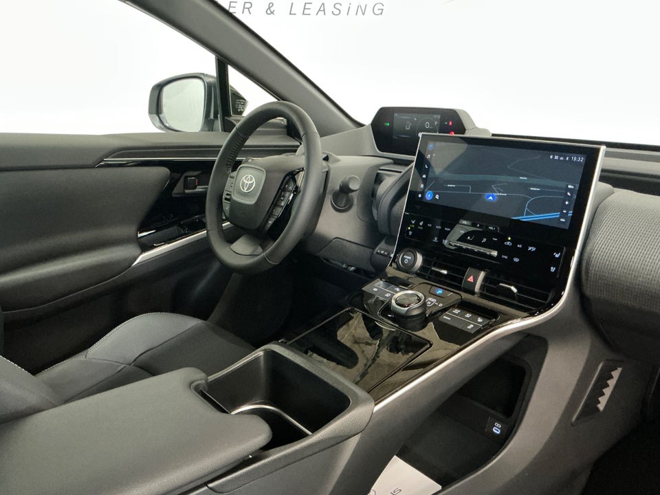 Toyota bZ4X Executive 5d