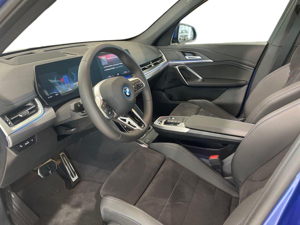 BMW iX1 xDrive30 M-Sport 5d