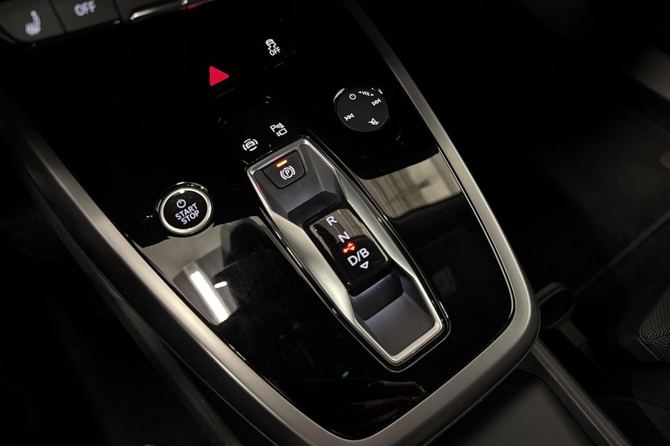 Audi Q4 e-tron 40 Attitude 5d