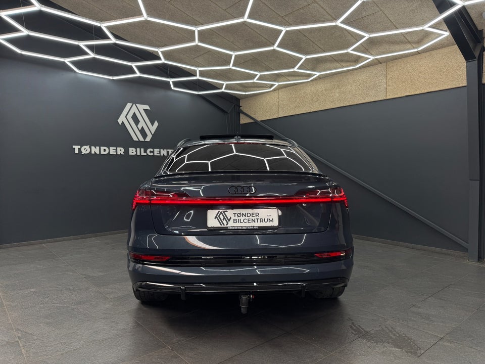 Audi e-tron 55 S-line Sportback quattro 5d