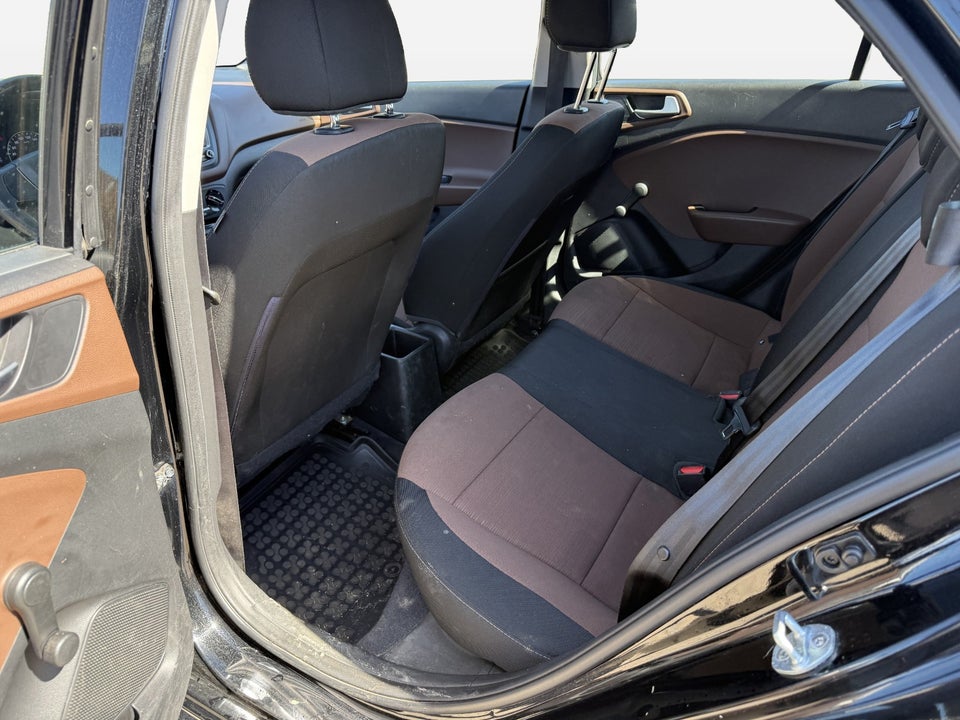 Hyundai i20 1,25 Life 5d