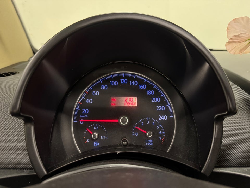 VW New Beetle 1,6 Trendline Cabriolet 2d