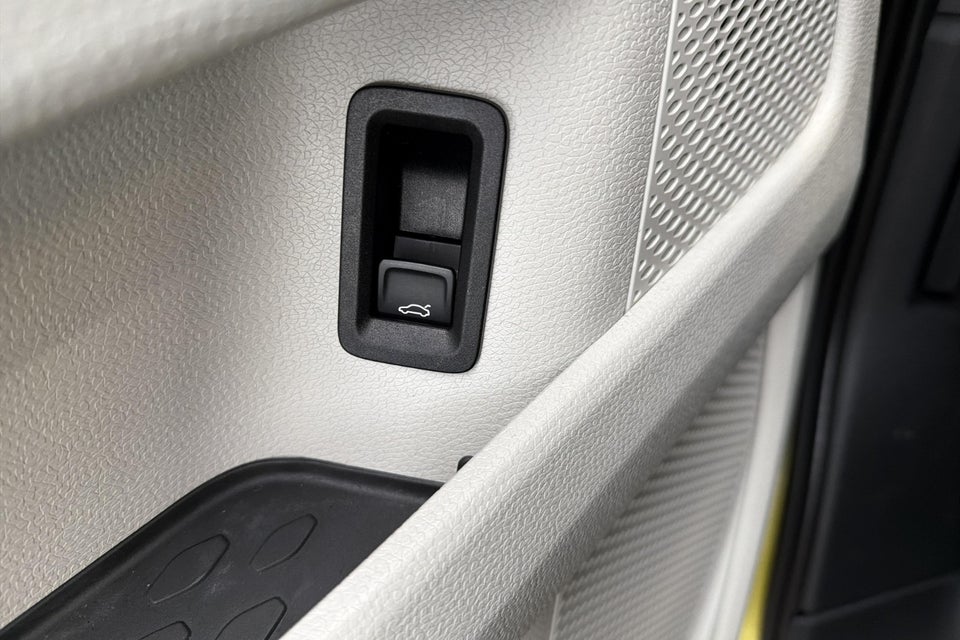 VW ID.Buzz 77 Pro SWB 5d