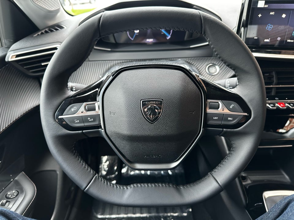 Peugeot 208 1,2 PureTech 100 Allure 5d