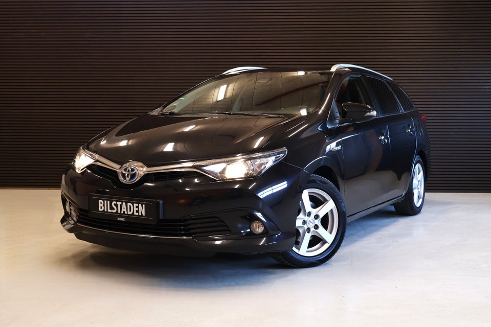 Toyota Auris 1,8 Hybrid H2 Comfort Touring Sports CVT 5d