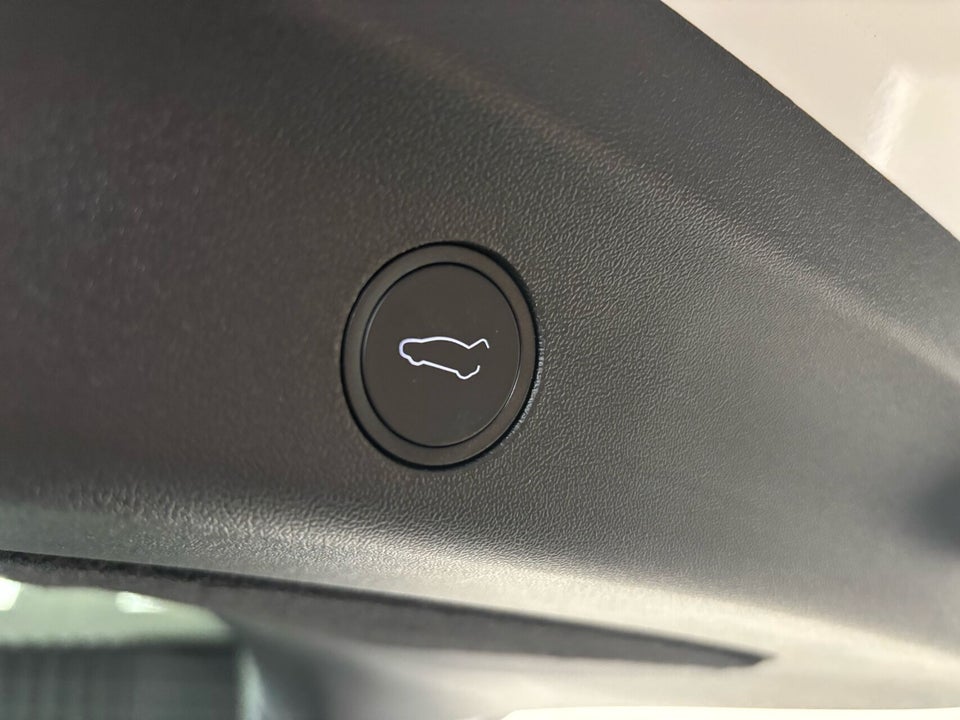 Tesla Model Y RWD 5d