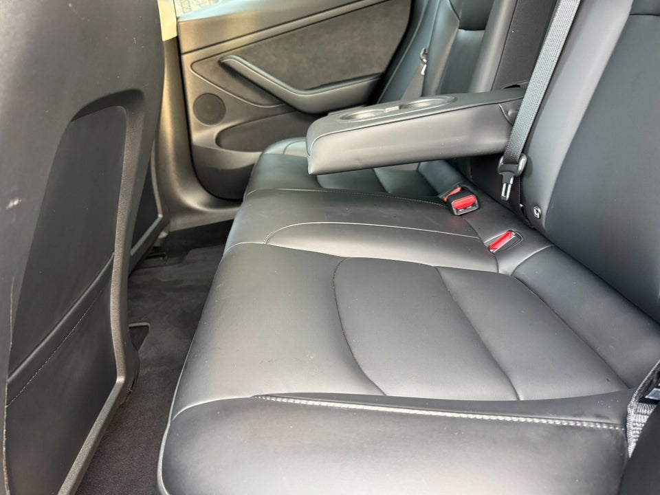 Tesla Model 3 Long Range AWD 4d