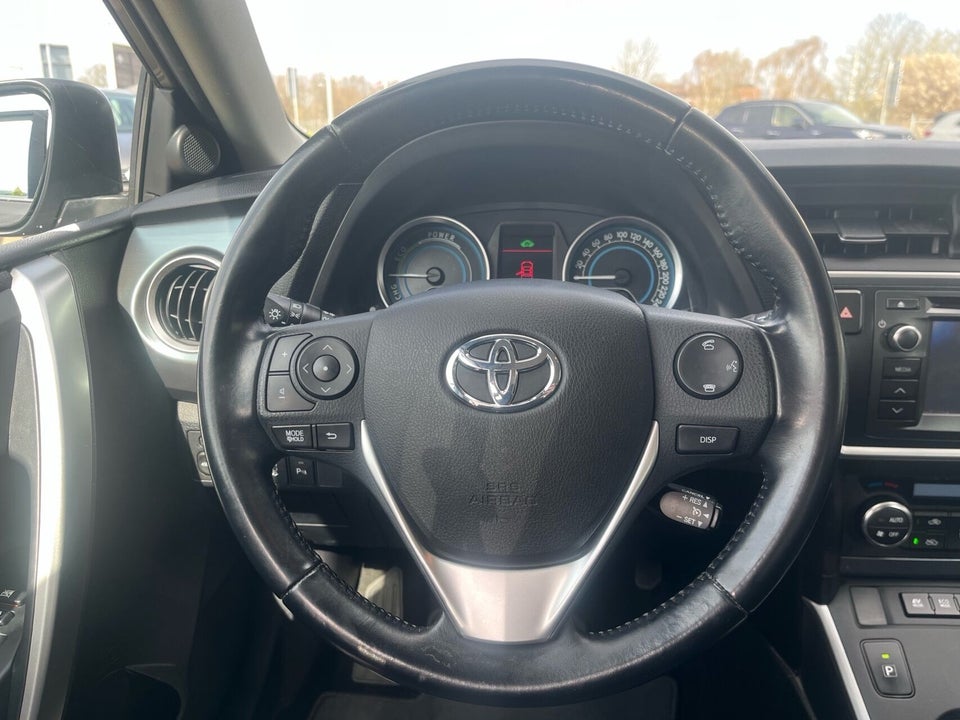 Toyota Auris 1,8 Hybrid H2+ Touring Sports CVT 5d