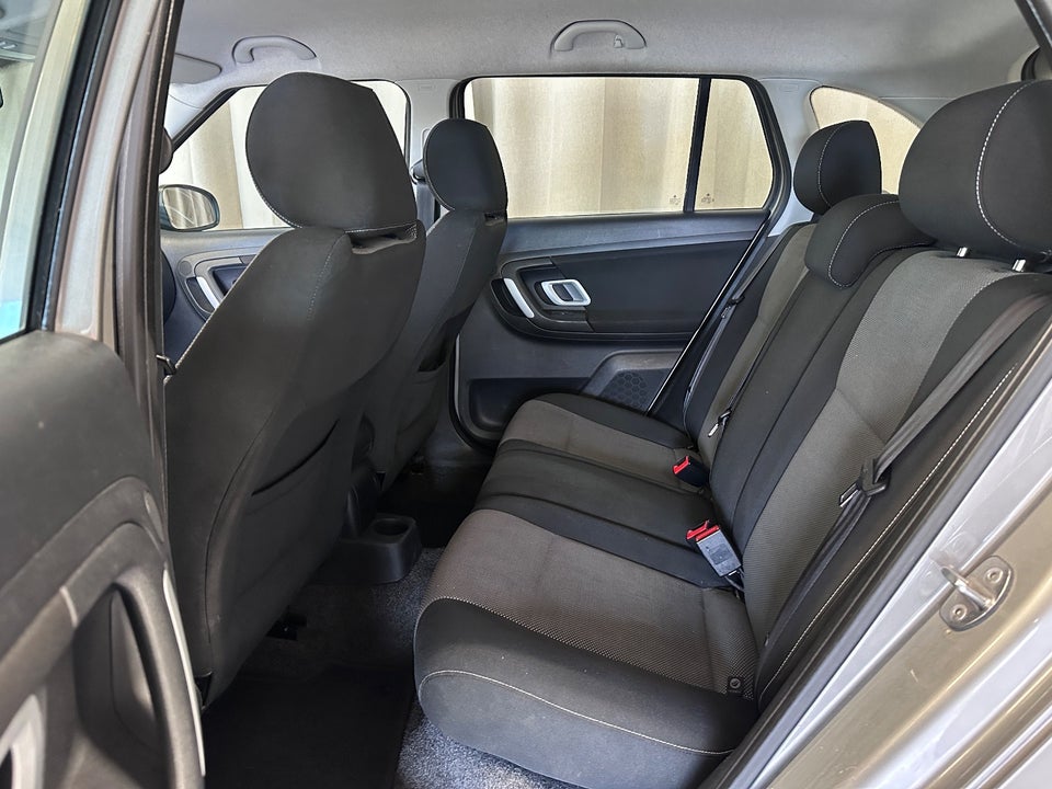 Skoda Fabia 1,4 16V Ambiente Combi 5d