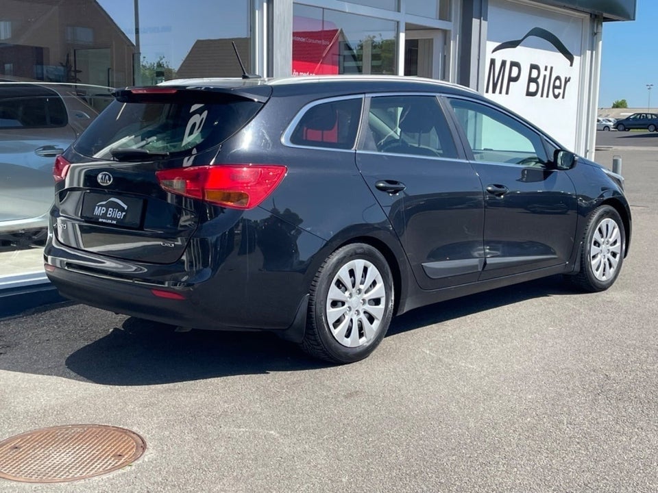 Kia Ceed 1,6 CRDi 128 Premium SW 5d