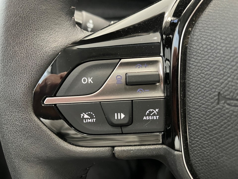 Peugeot 308 1,6 Hybrid First Selection SW EAT8 5d