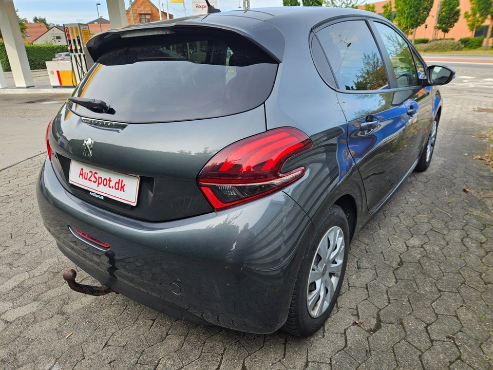 Peugeot 208 1,6 BlueHDi 100 Active 5d