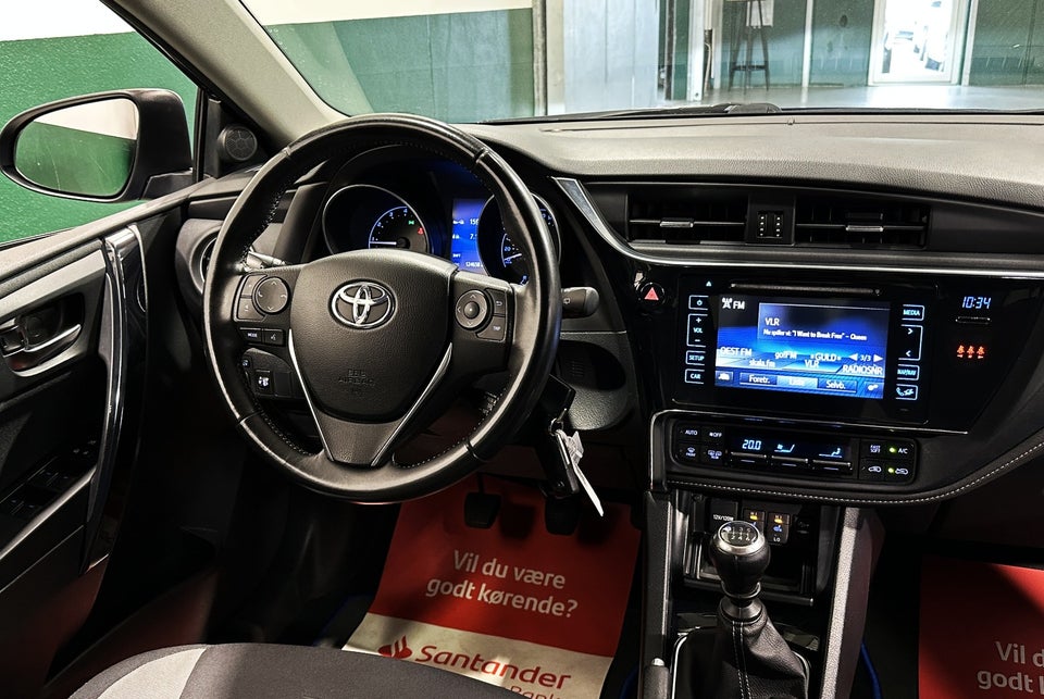 Toyota Auris 1,2 T T2 Touring Sports 5d