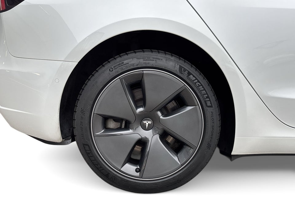 Tesla Model 3 Long Range AWD 4d