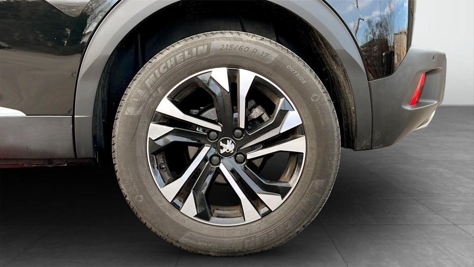 Peugeot 2008 1,2 PureTech 130 Platin Sport 5d