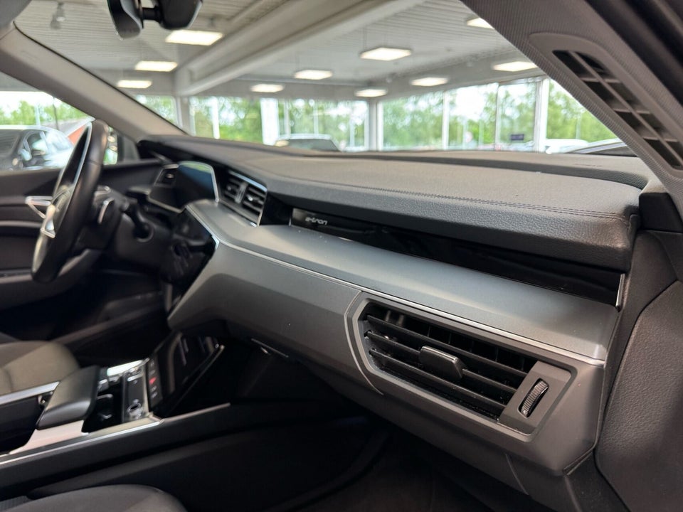 Audi e-tron 50 quattro 5d