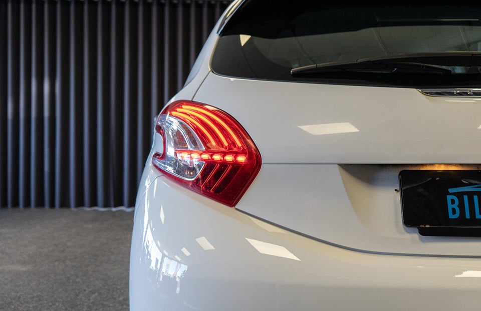 Peugeot 208 1,4 e-HDi 68 Active ESG 5d