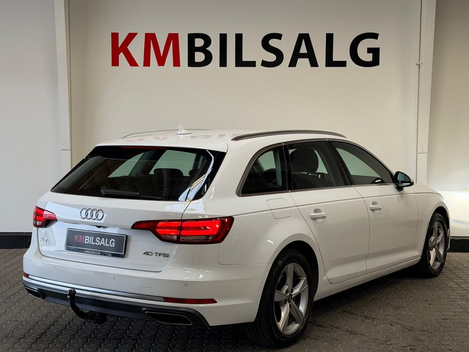 Audi A4 40 TFSi Prestige Tour Avant S-tr. 5d
